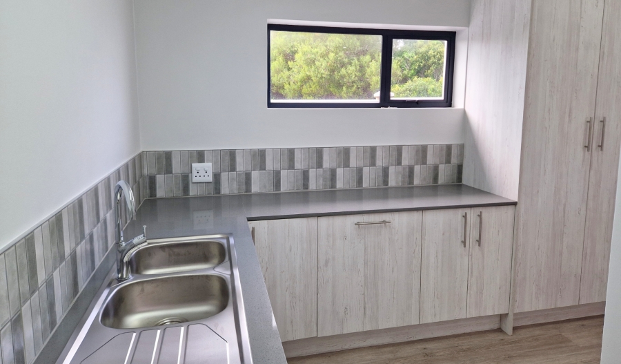 3 Bedroom Property for Sale in Paradise Beach Eastern Cape